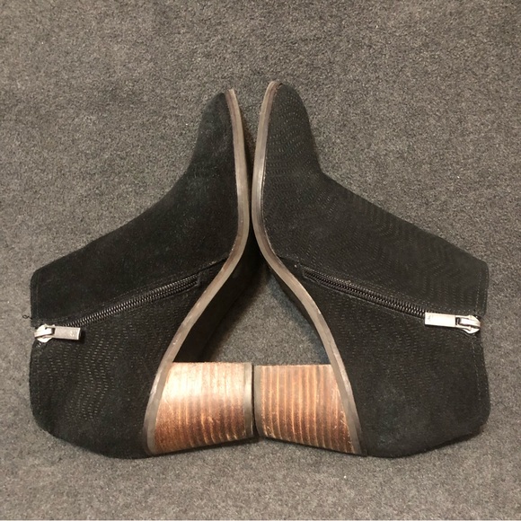 Lucky Brand Women’s 8M Pickla Ankle Boots Black Textured Suede Side Zip Booties - Picture 7 of 12